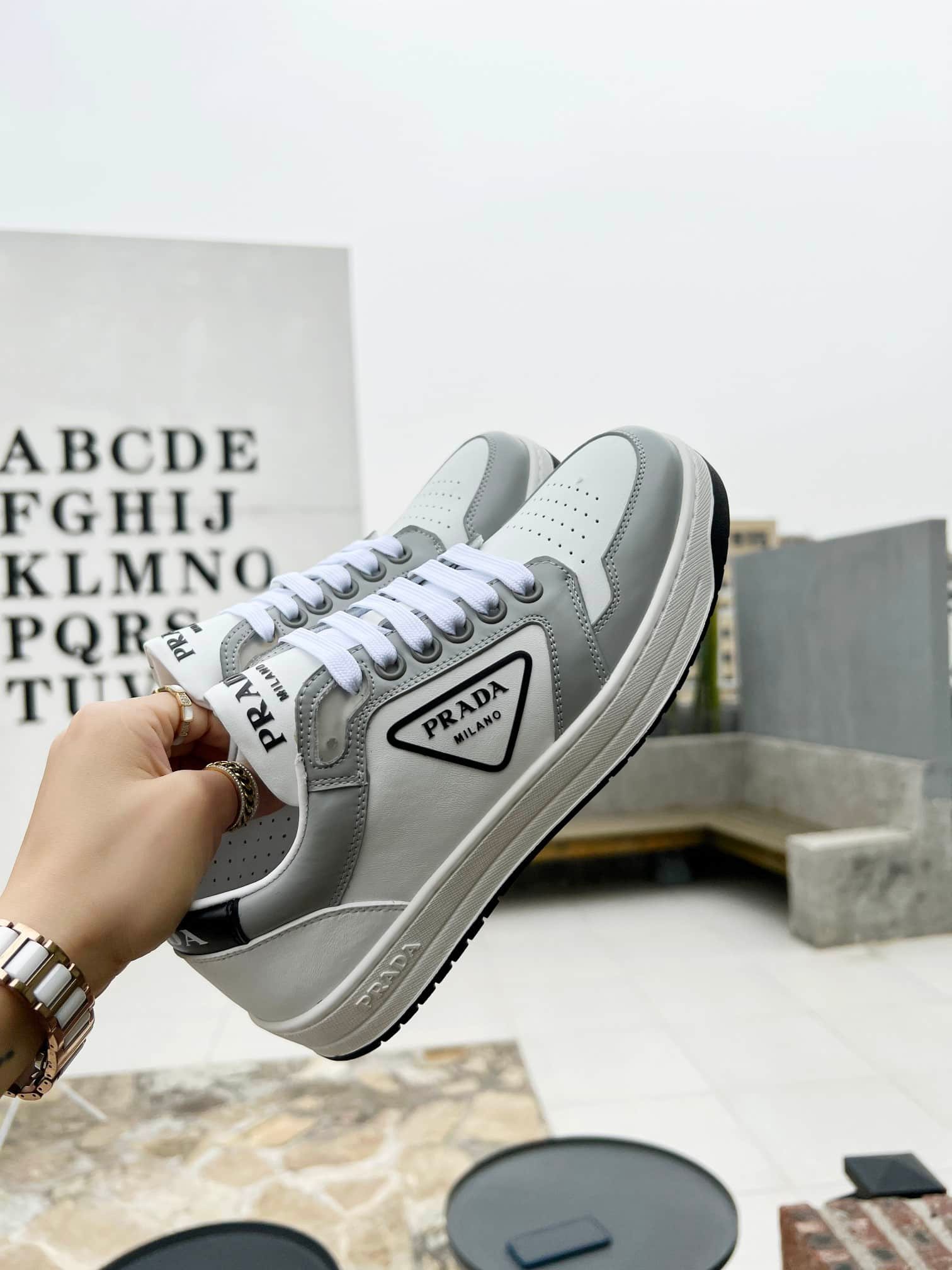 Pra*a District Leather Sneakers White Grey 1E790M 3Lj6 F0A4C F 030