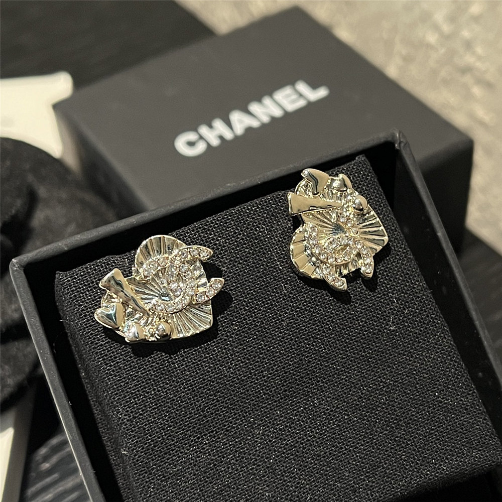 Ch**el Cc Crystal Heart Earrings Gold Abg358 B21895 U3549