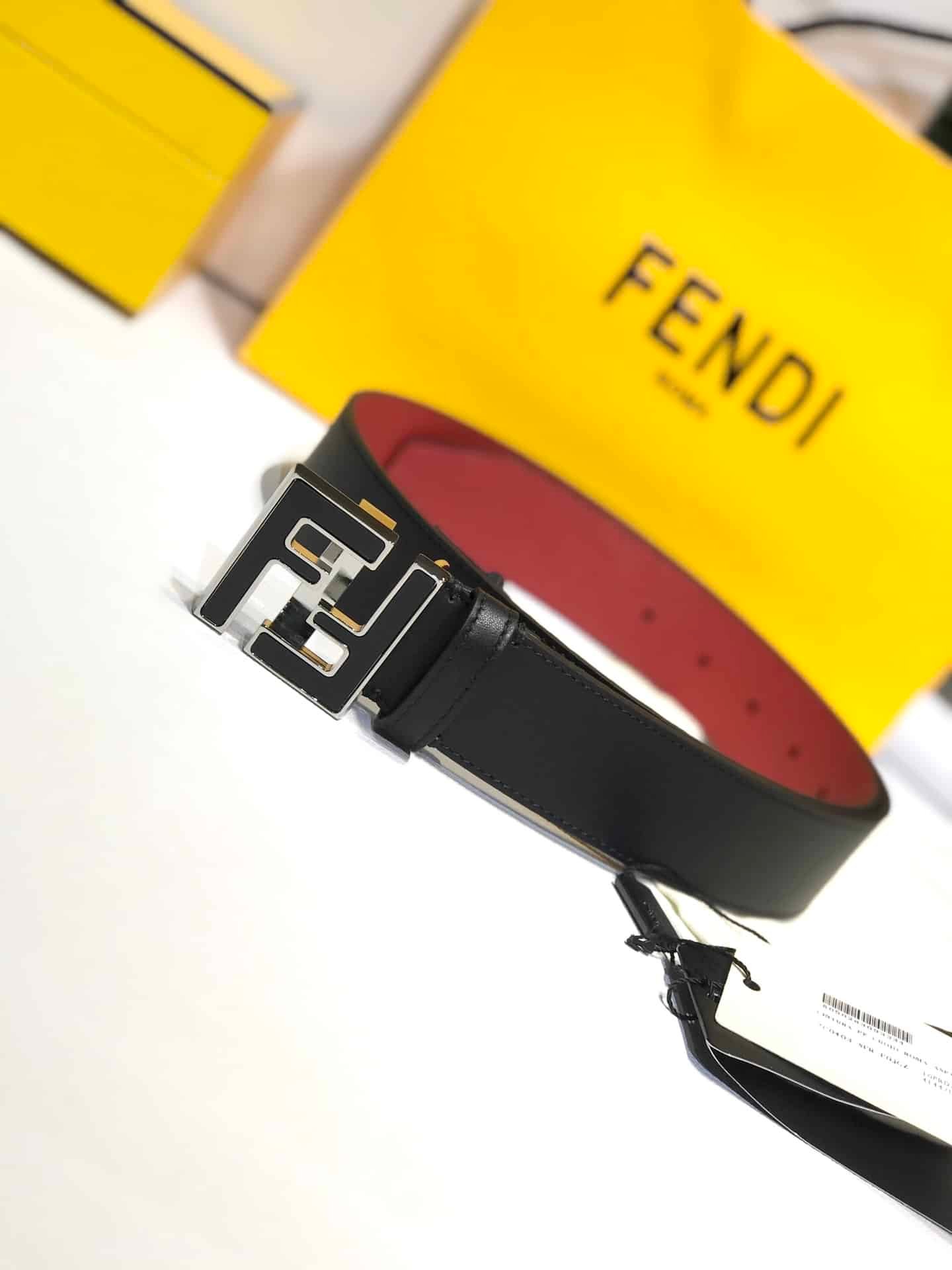 F**di Ff Leather Betl Black 40Mm