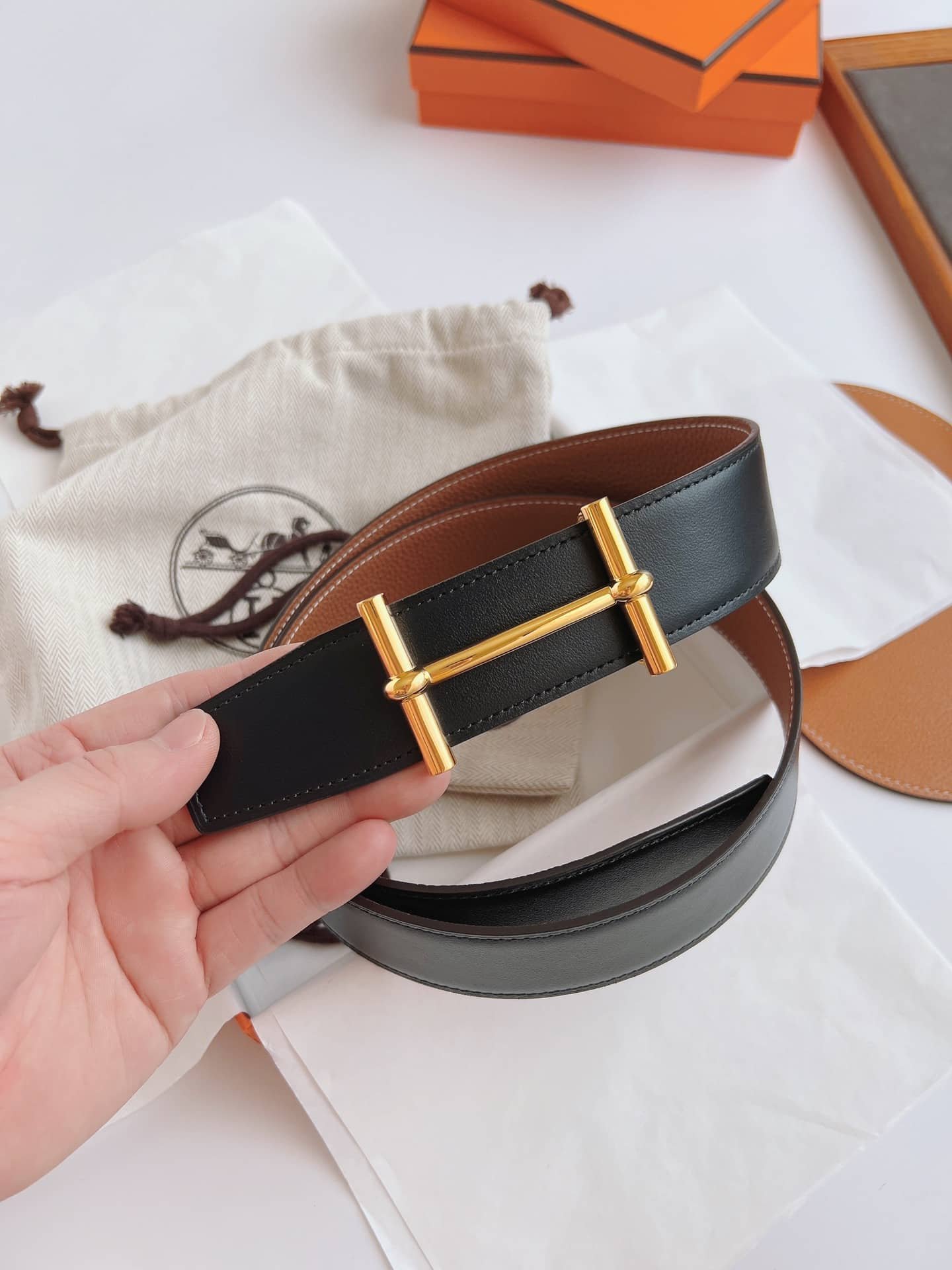 H**me5 Leather Belt Gold Buckle Black 38Mm