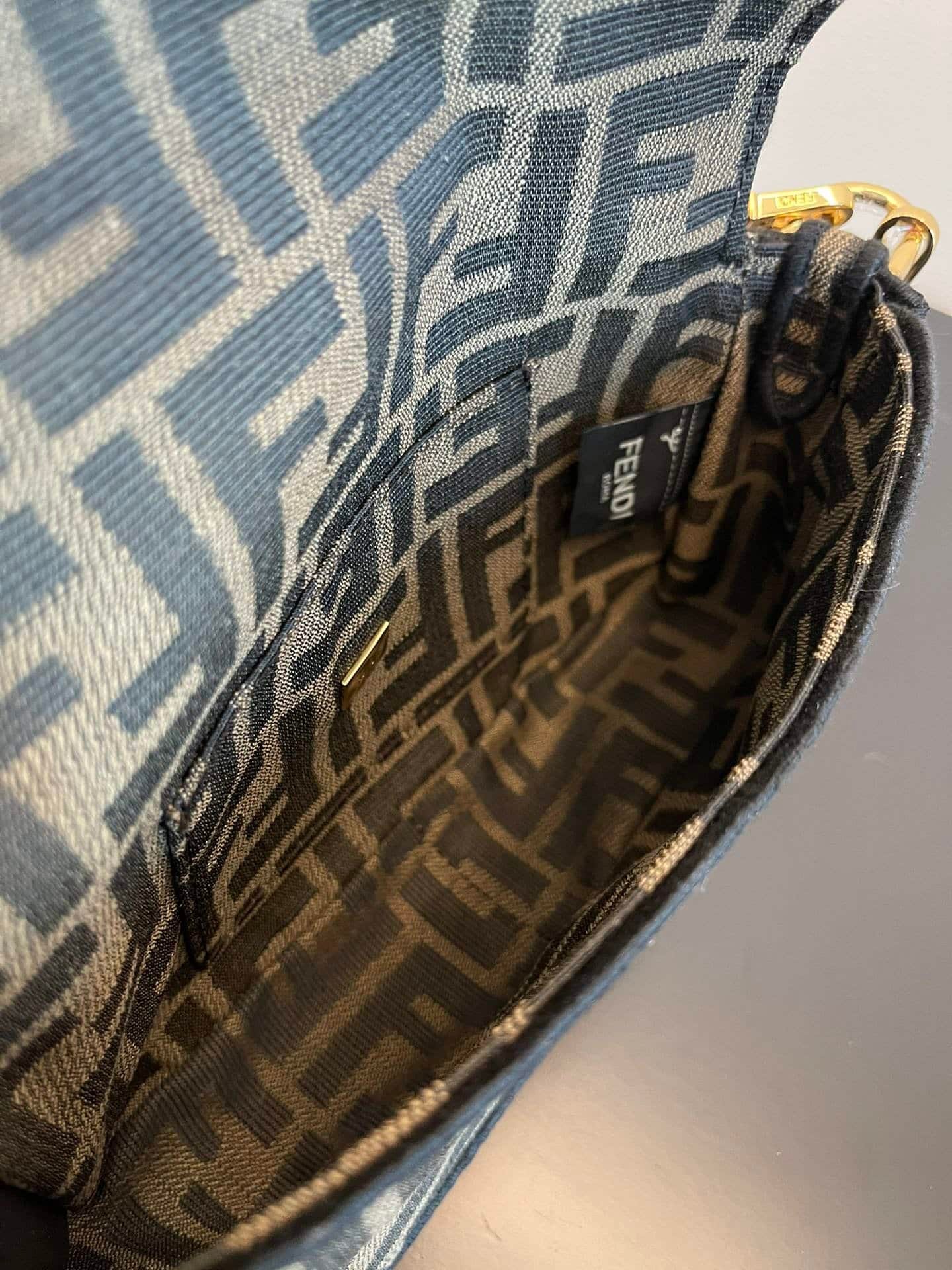 F**di Mini Baguette Brown 8Bs017A6V5F17U4