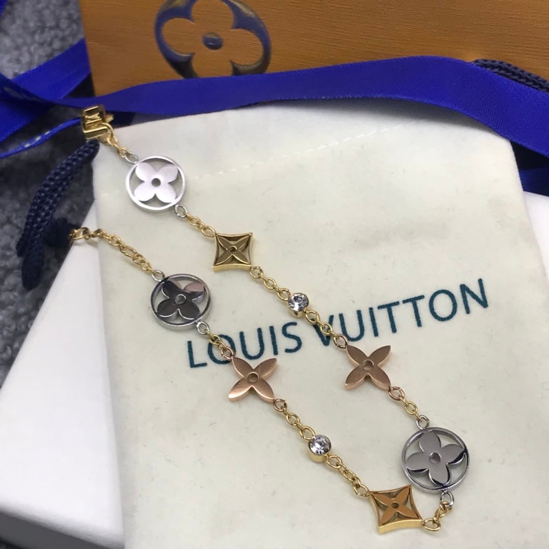 L0vis Vvtt0n Idylle Blossom Bracelet Gold Q95286