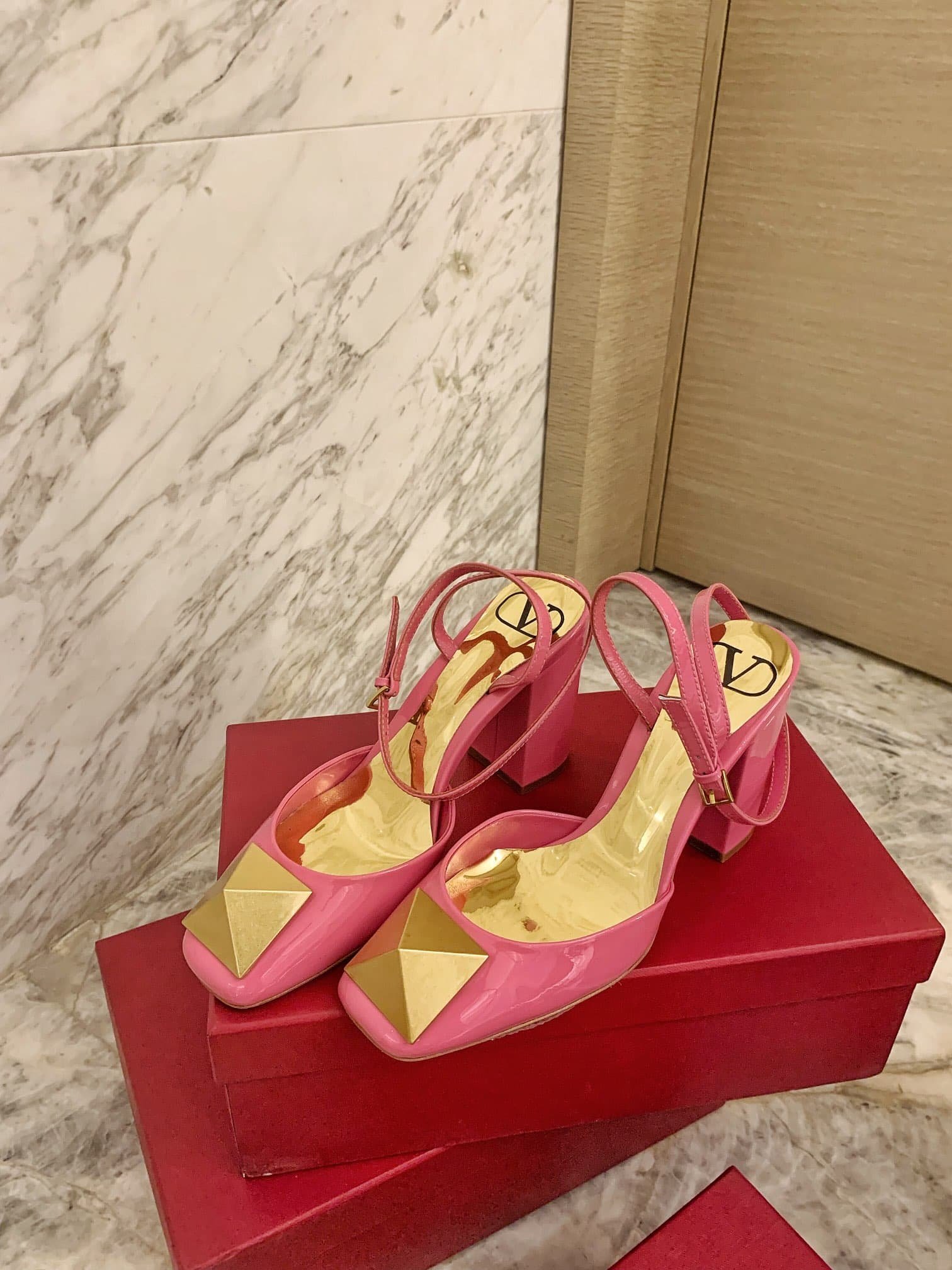 Va1e*ntin0 One Stud Pump In Patent Leather 90Mm Pink Xw2S0Dt4Laf