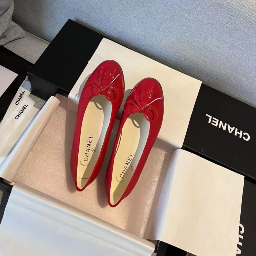 Ch**el Cc Cap Toe Ballet Flats In Light Red Patent Leather