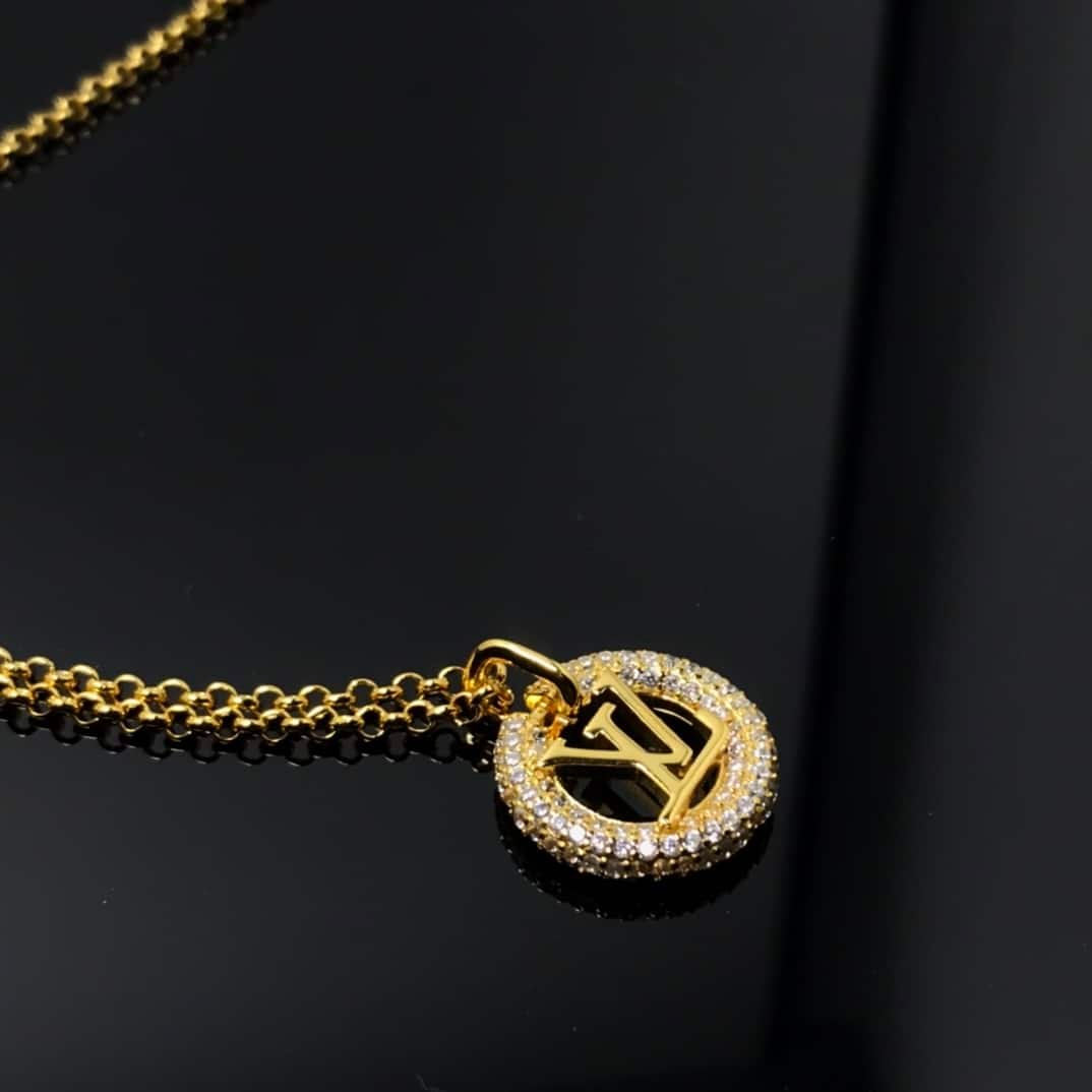 L0vis Vvtt0n L0vise By Night Necklace Gold M00759