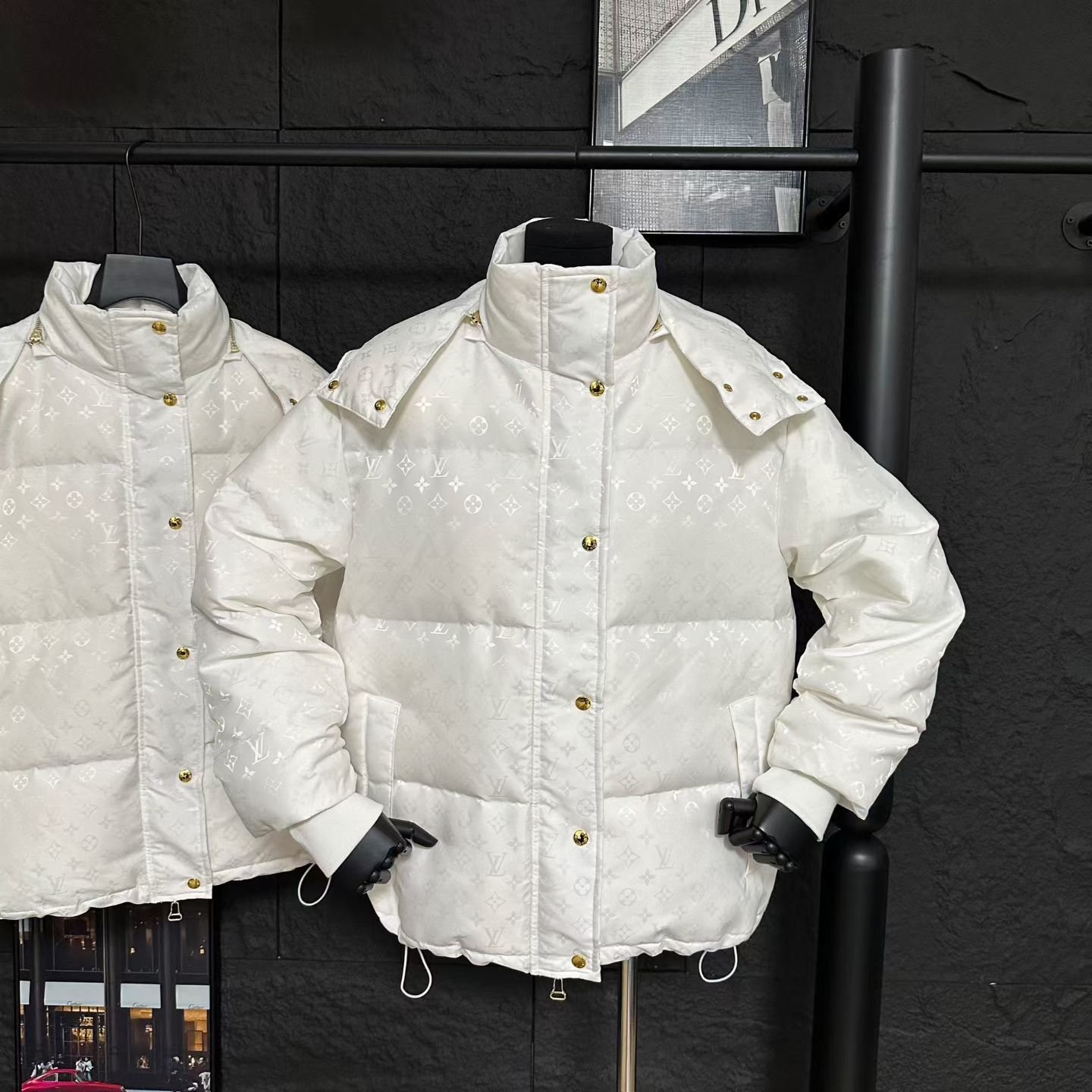 L0vis Vvtt0n Monogram Puffer Jacket White 1Agaws