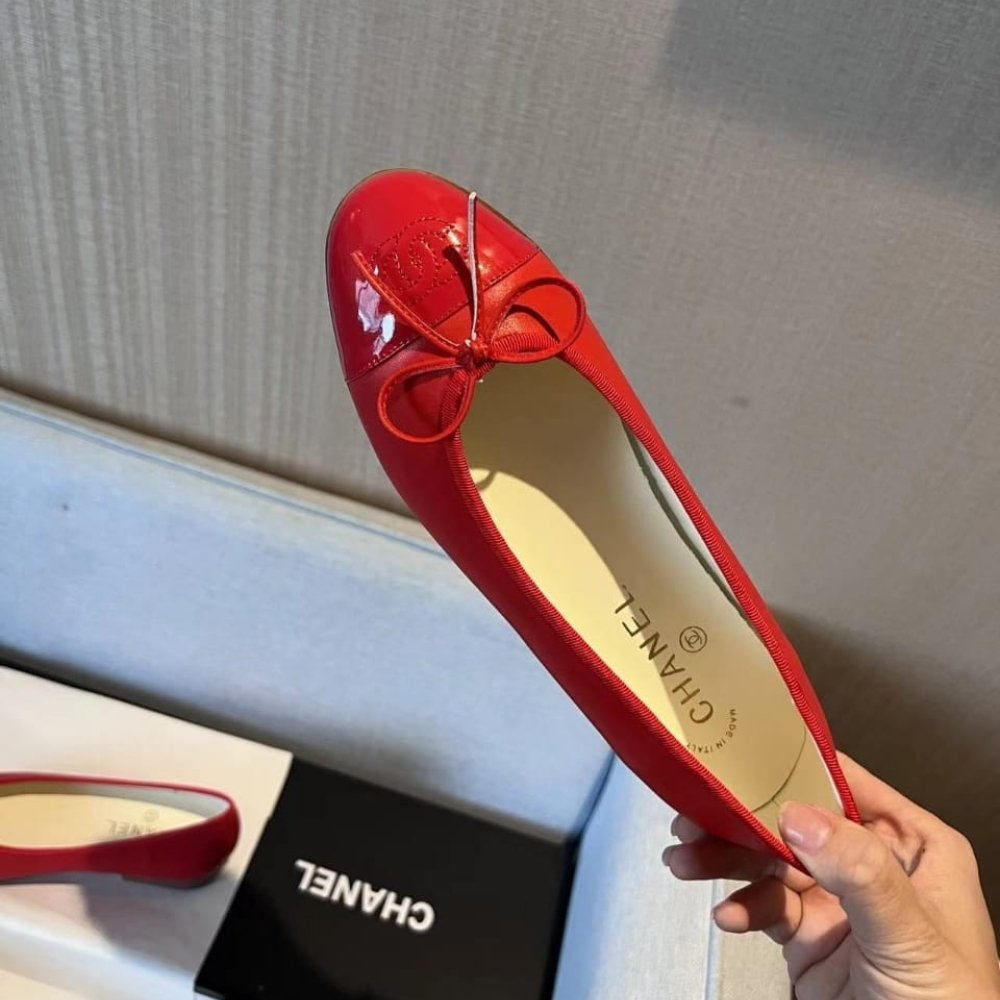Ch**el Cc Cap Toe Ballet Flats In Light Red Patent Leather