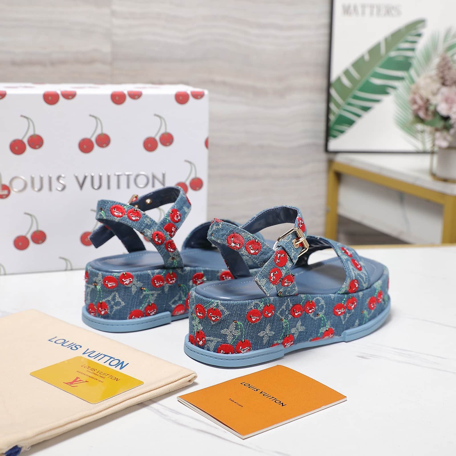 L0vis Vvtt0n X Takashi Maya Platform Sandal Monogram Cherry Denim 1Ahnyd
