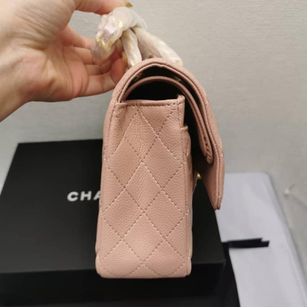 Ch**el Classic Medium Flap Bag With Gold Hardware Pink 25Cm