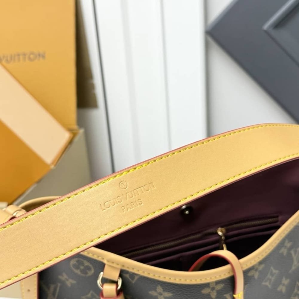 L0vis Vvtt0n Carryall PM Monogram Canvas 29Cm M46203