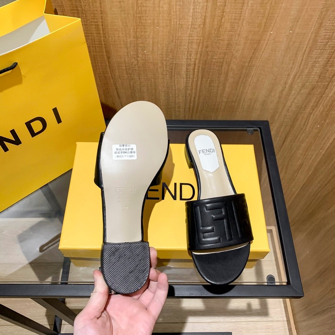 F**di Silk Cowhide Slippers Black