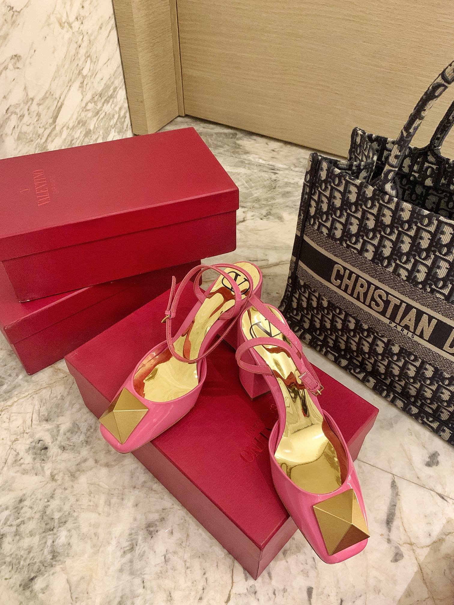 Va1e*ntin0 One Stud Pump In Patent Leather 90Mm Pink Xw2S0Dt4Laf