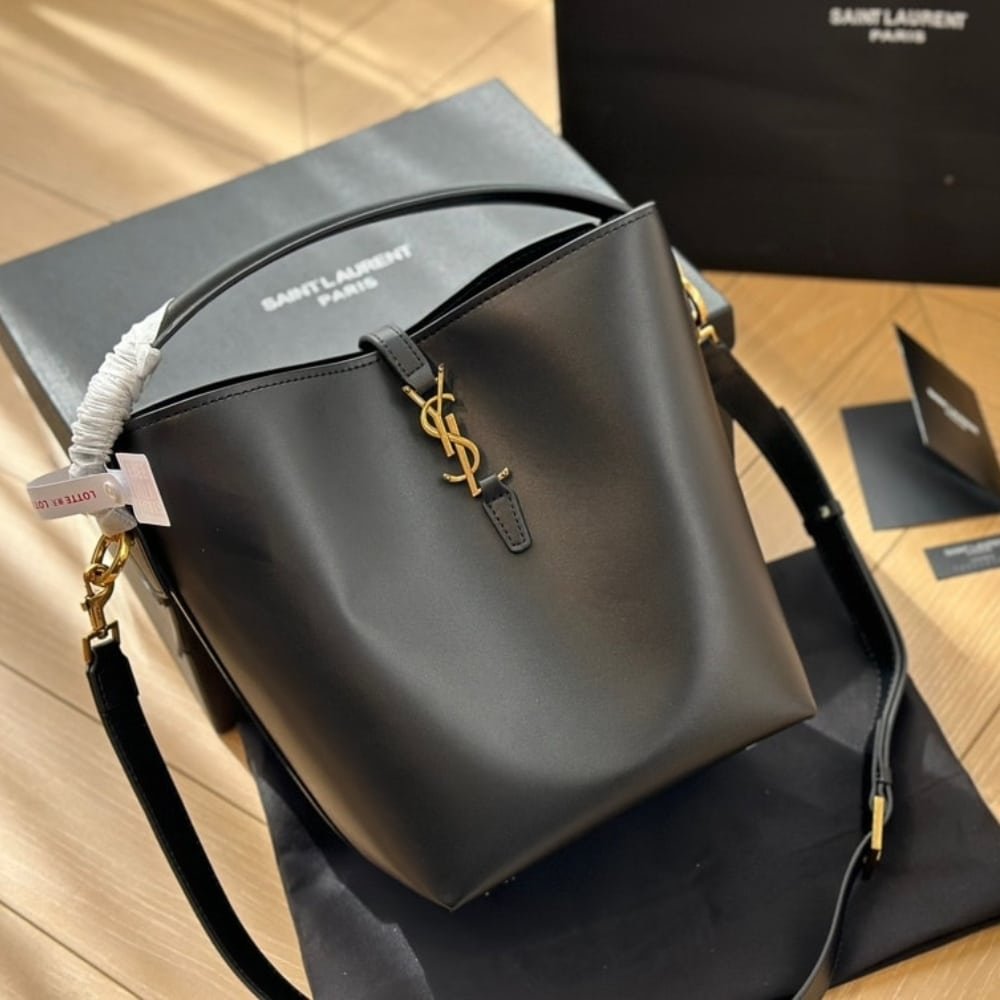 Sa1nt Lau*nt Le 37 In Shiny Leather Black 25Cm 7428282R20W1000