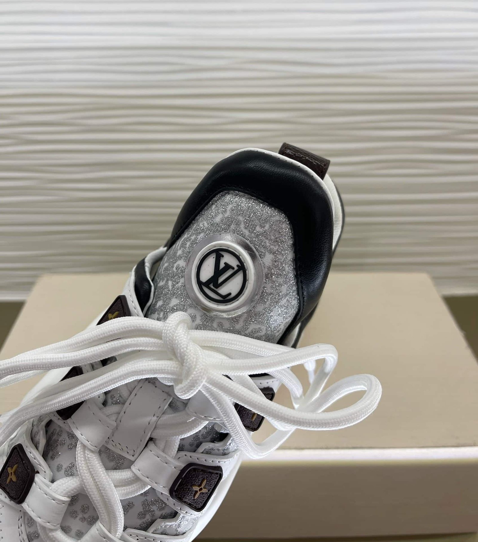 L0vis Vvtt0n Archlight Sneaker White