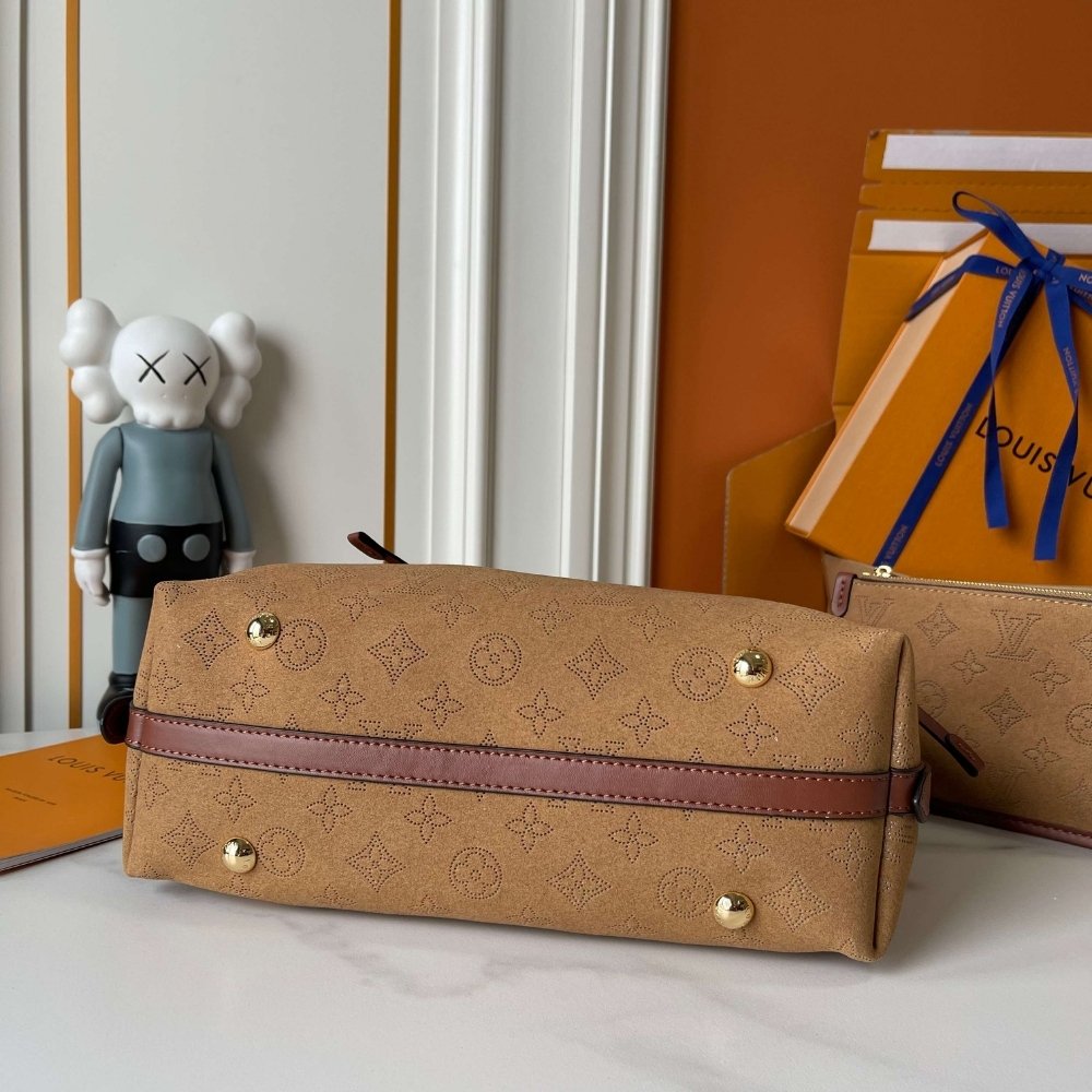 L0vis Vvtt0n Carryall PM Mahina 29Cm M11843