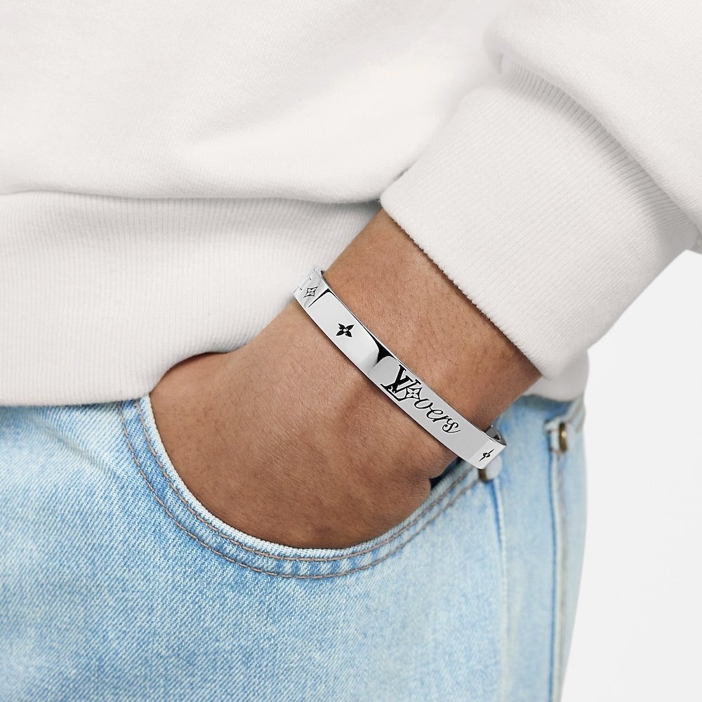 L0vis Vvtt0n Lv Towards Bangle Silver M1394M