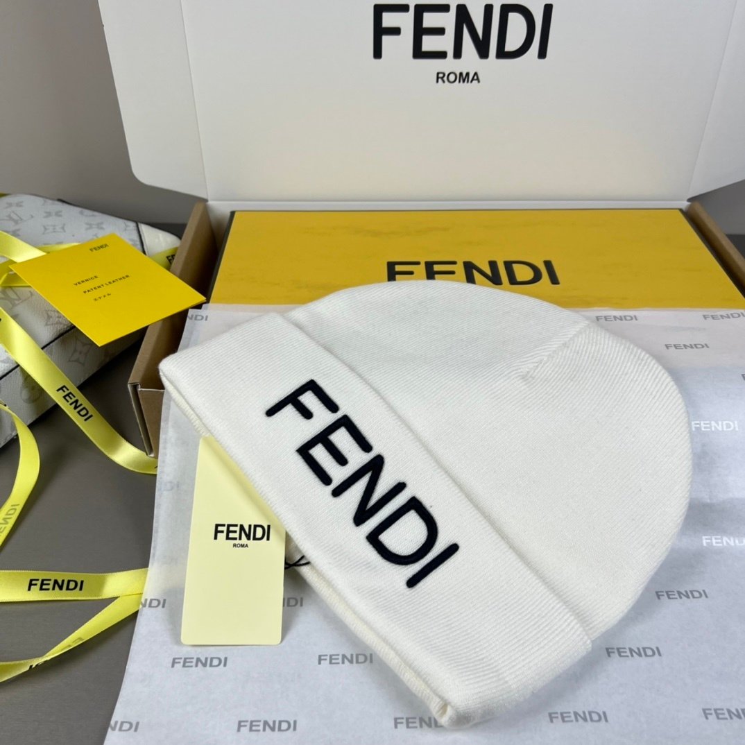 F**di Wool Hat White Fxq056Ai4Ff05Wl