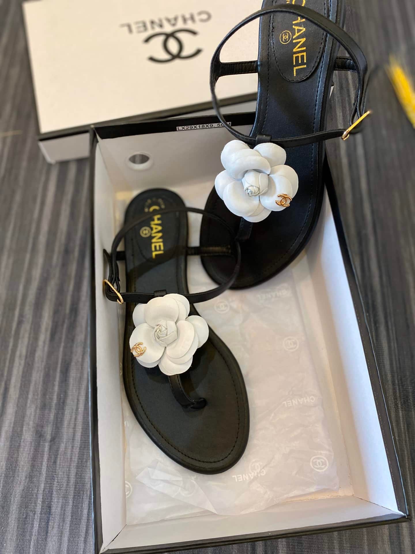 Ch**el Jelly White Rubber Camellia Cc Logo Sandals Black