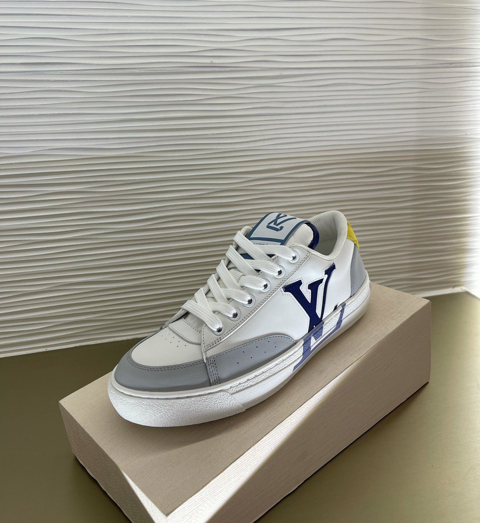 L0vis Vvtt0n Charlie Sneaker 1A9Jlt