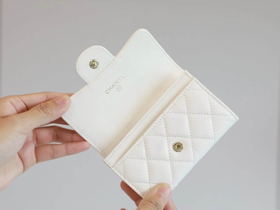 Ch**el Classic Card Holder Wallet White 10Cm Ap0214 B10583 10601