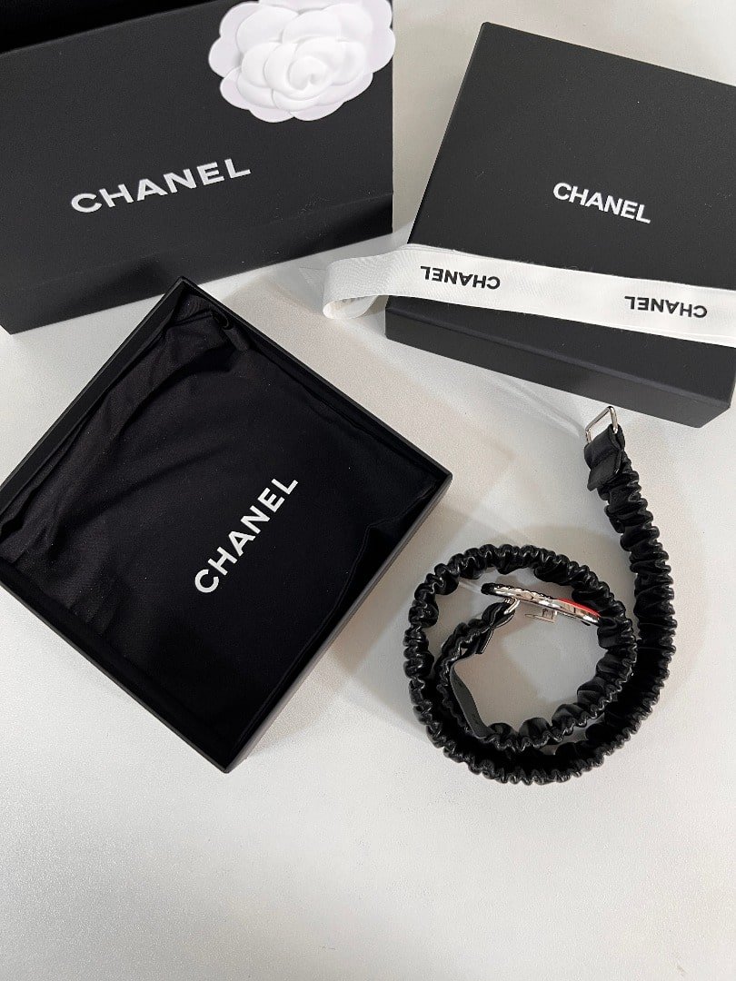 Ch**el Women’S Pearl Circle Belt Red 30Mm