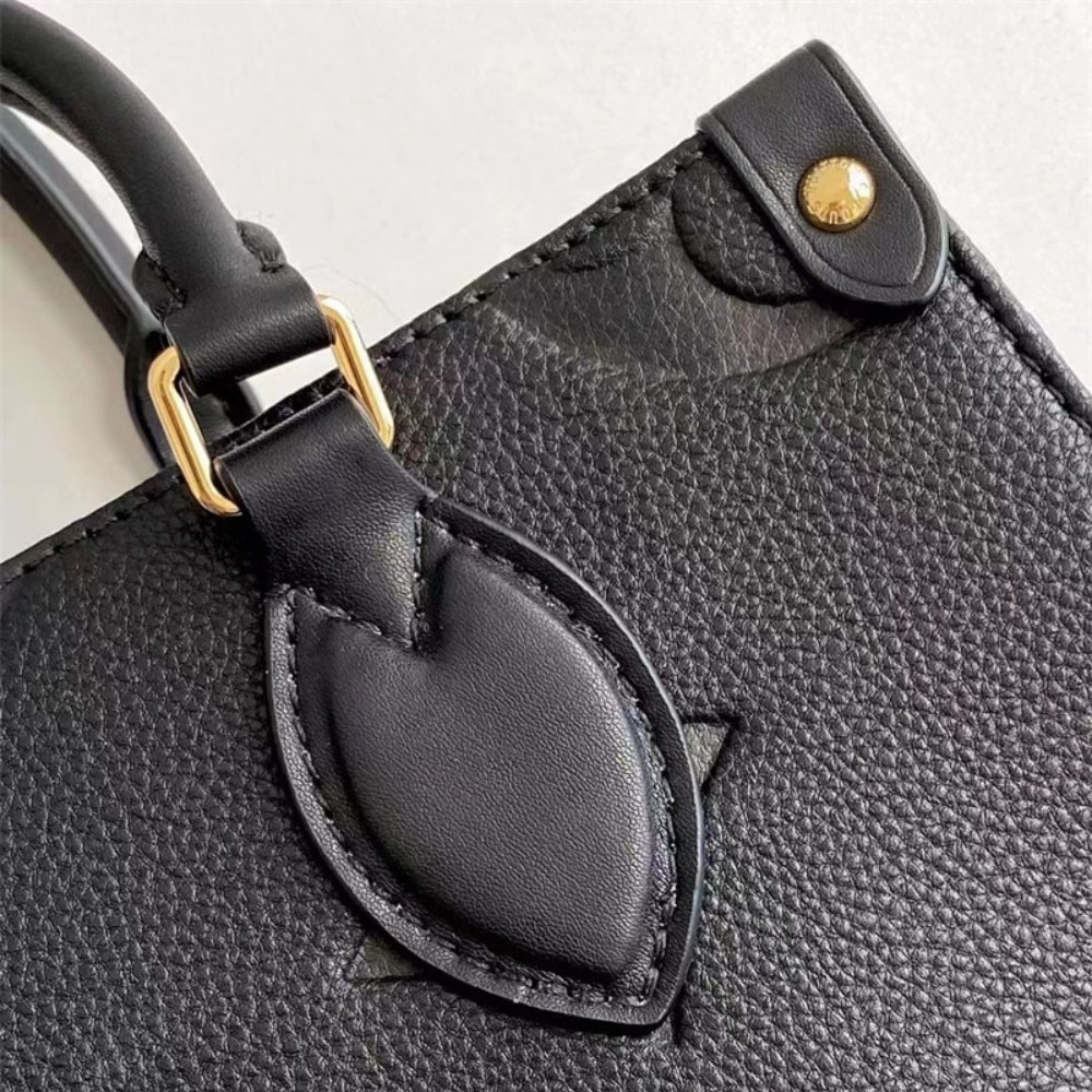 L0vis Vvtt0n Onthego PM Black 25Cm M45653