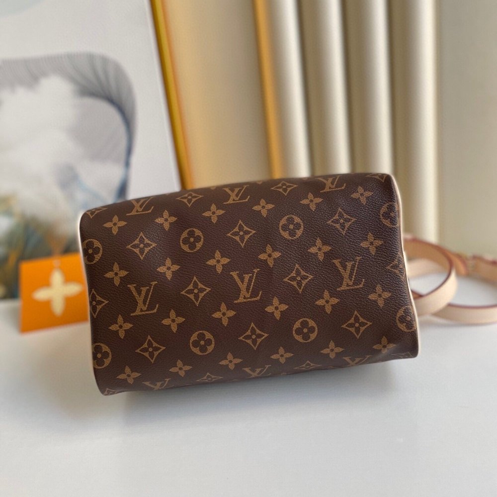 L0vis Vvtt0n Speedy Bandoulière 30 Monogram Canvas 30Cm M41112
