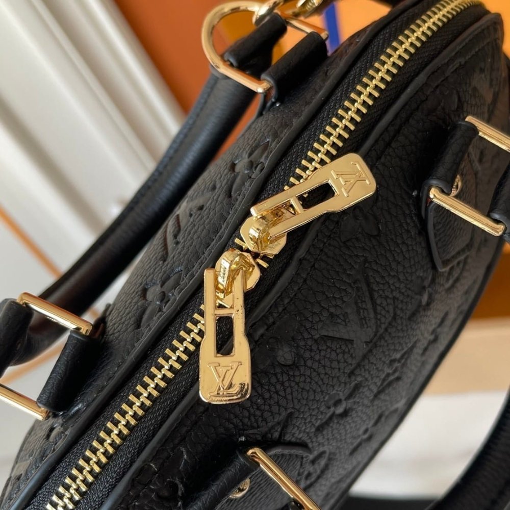 L0vis Vvtt0n Neo Alma Bb Black 25Cm M44829