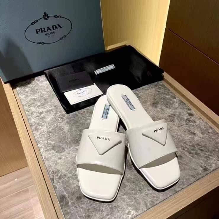 Pra*a Brushed Leather Slide In White