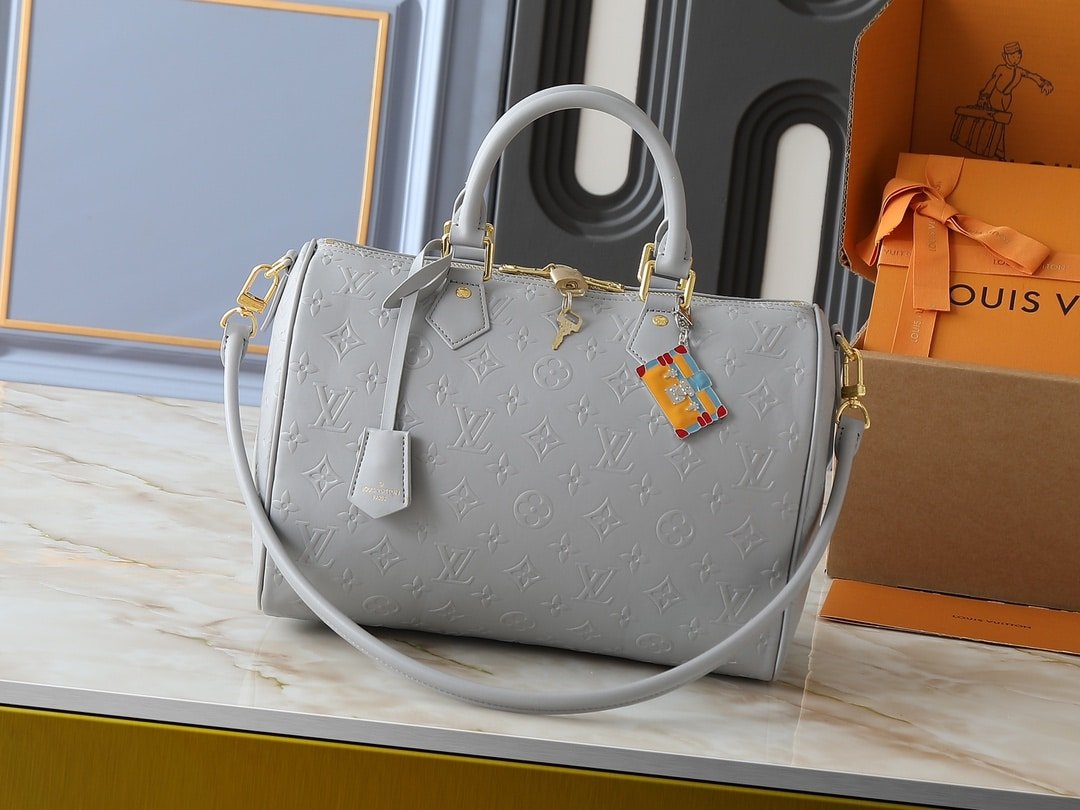 L0vis Vvtt0n Speedy Soft 30 Bag Cloud Grey 30Cm M25670