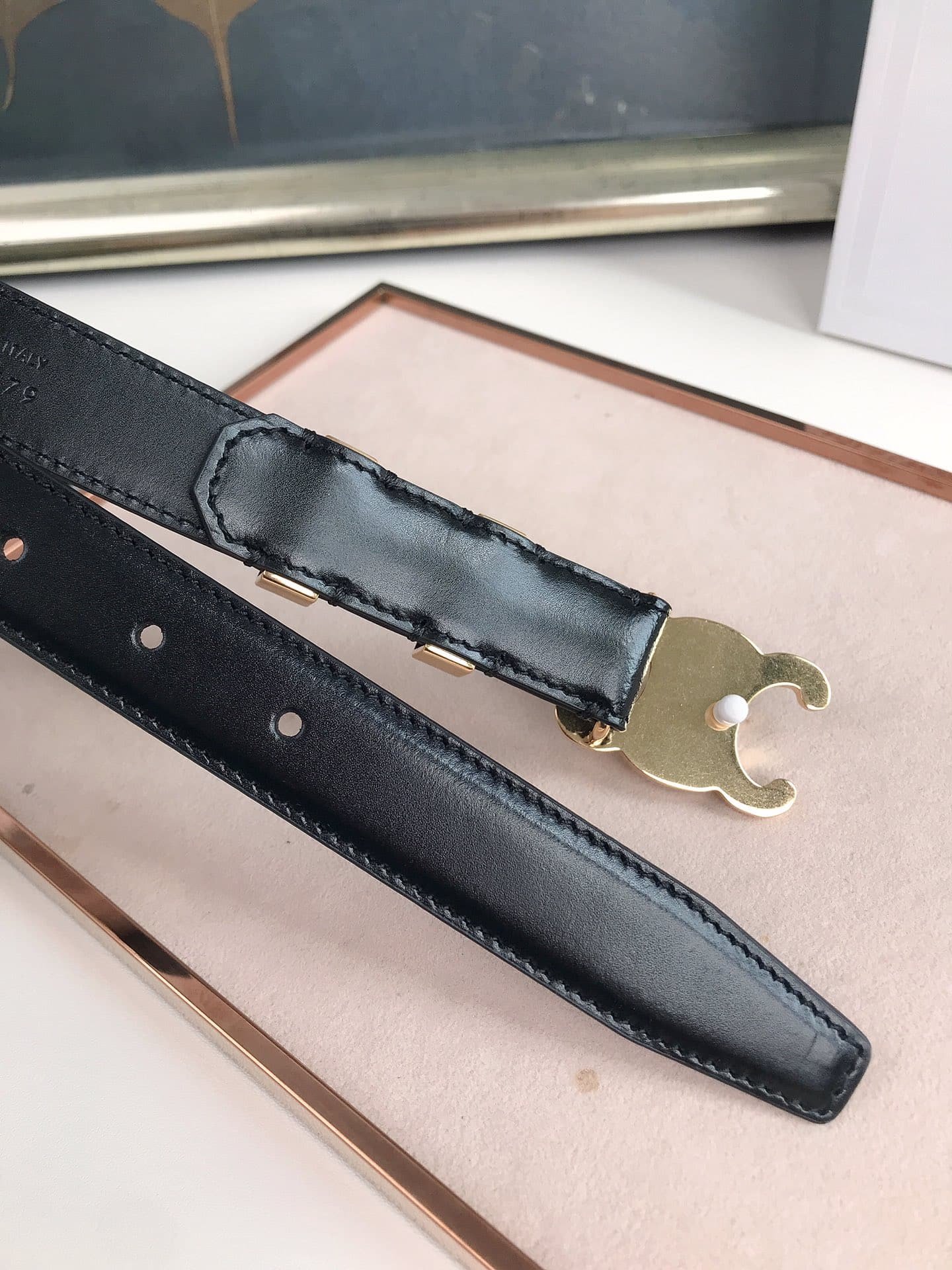 Ce1i*e Small Triomphe Black Belt In Natutal Calfskin Gold Metal