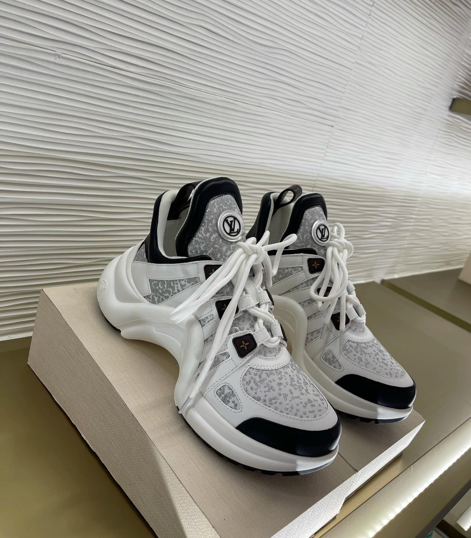 L0vis Vvtt0n Archlight Sneaker White