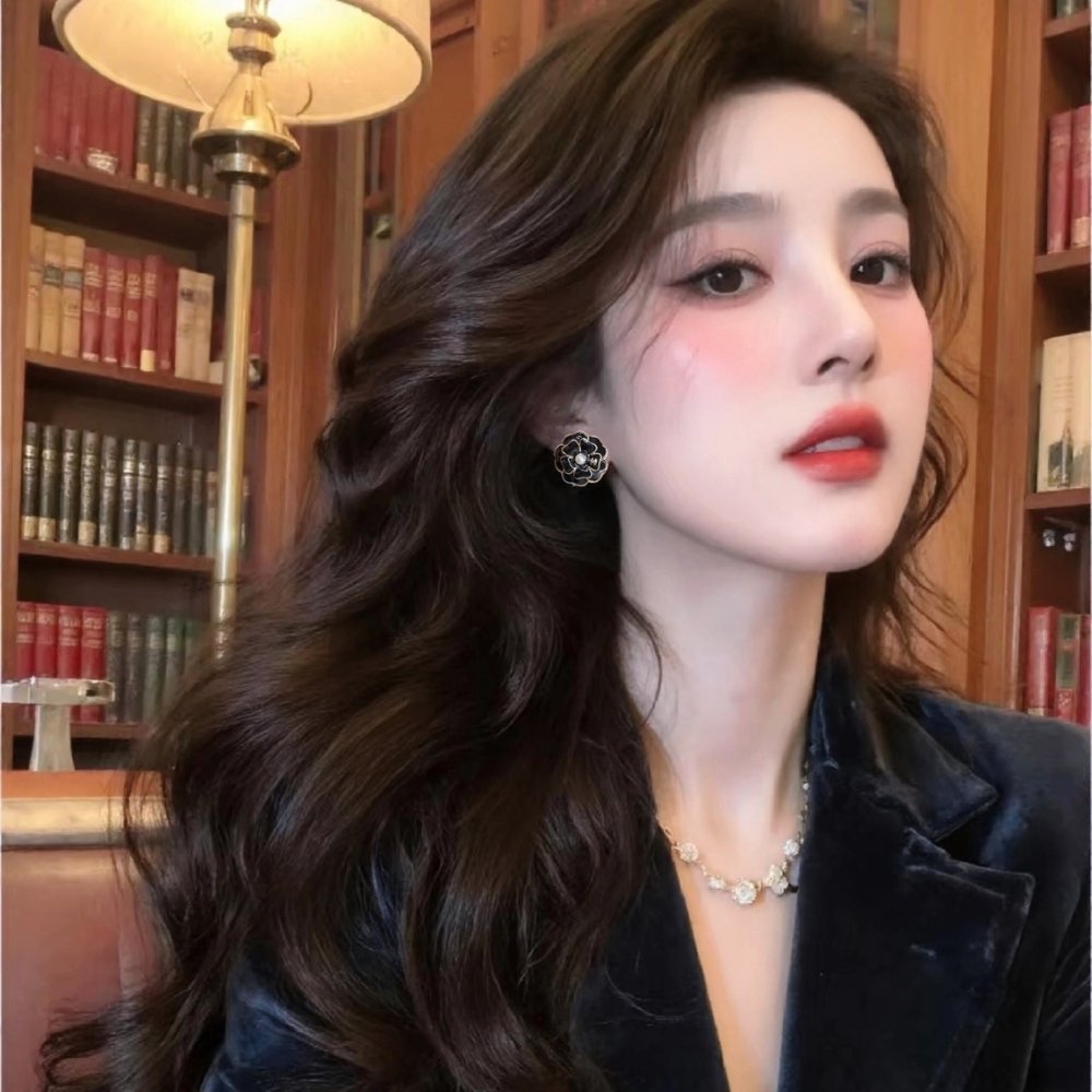 Ch**el Camellia Earrings Black