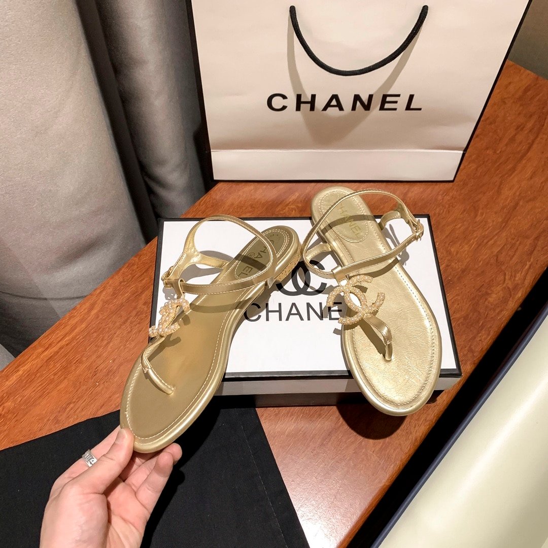 Ch**el Gold Pearl Cc Logo Thong Sandals Golden
