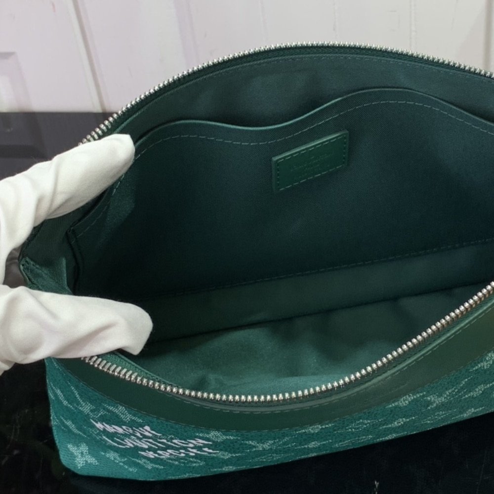 L0vis Vvtt0n Pochette Voyage Souple Green 21Cm M12665