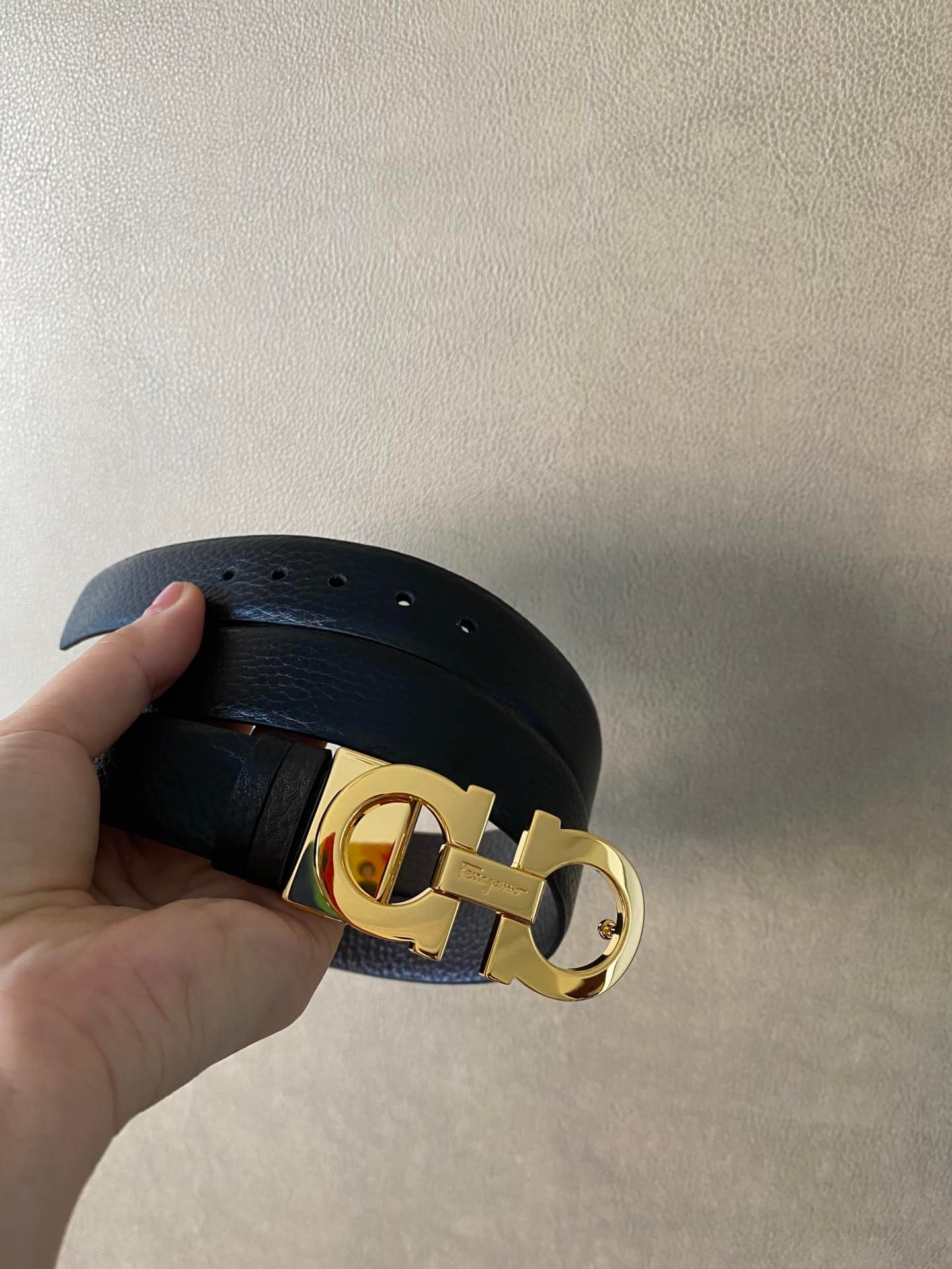 Salvatore Ferragamo Gancini Black Leather Belt With Gold Metal Buckle 2.5Cm