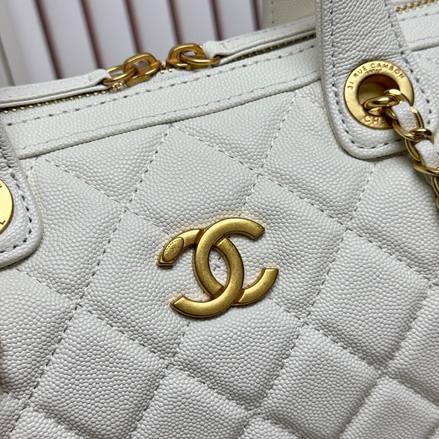 [S*per Vip 1:1] Ch**el Large Bowling Bag White 31Cm As5579 B20894 10601