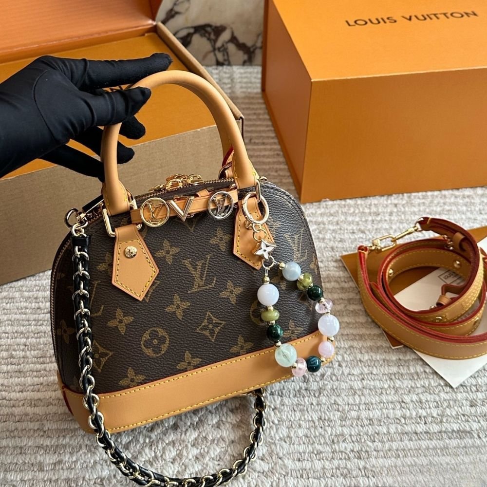 L0vis Vvtt0n Alma Mini LV And I 21Cm K00015
