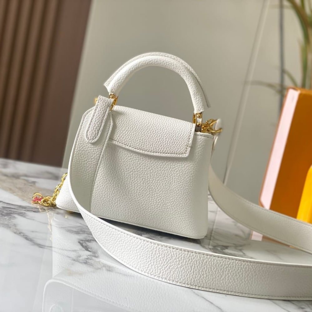 L0vis Vvtt0n Capucines Mini White 21Cm M23718
