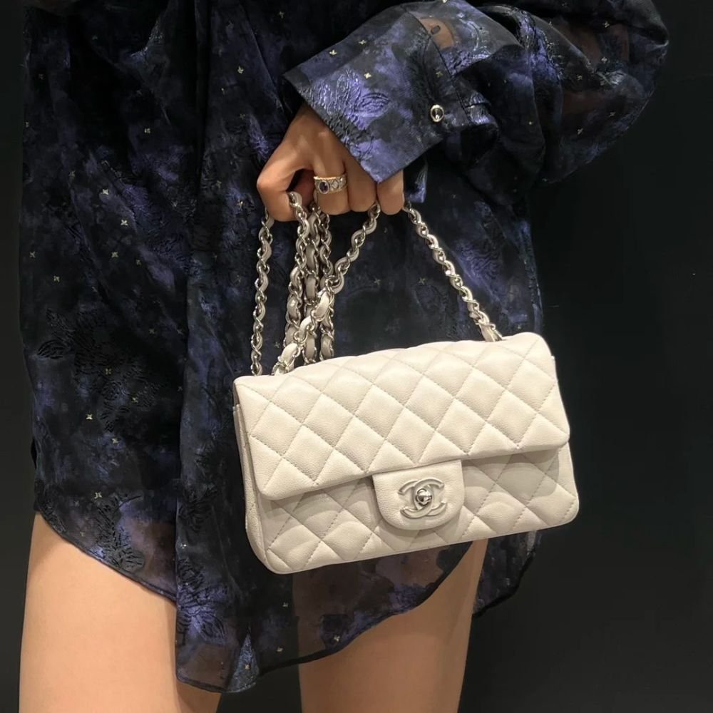 Ch**el Classic Double Flap Bag White Silver Hardware 25Cm