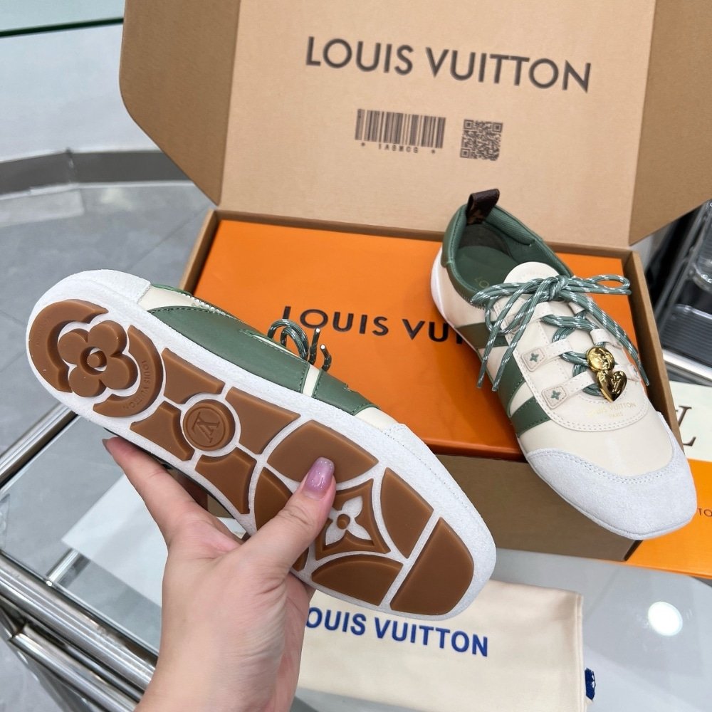 L0vis Vvtt0n Lv Sneakerina Light Green