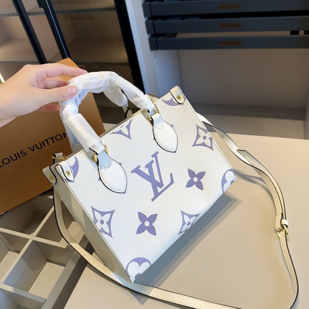 L0vis Vvtt0n Onthego PM Dove White 25Cm