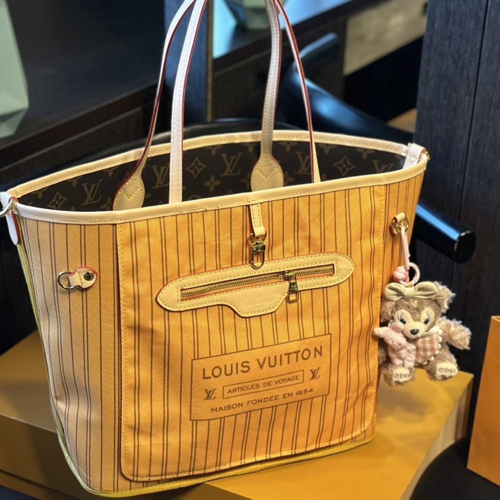 L0vis Vvtt0n Neverfull Bandoulière Inside Out Monogram Jaune Safran 33Cm M11947