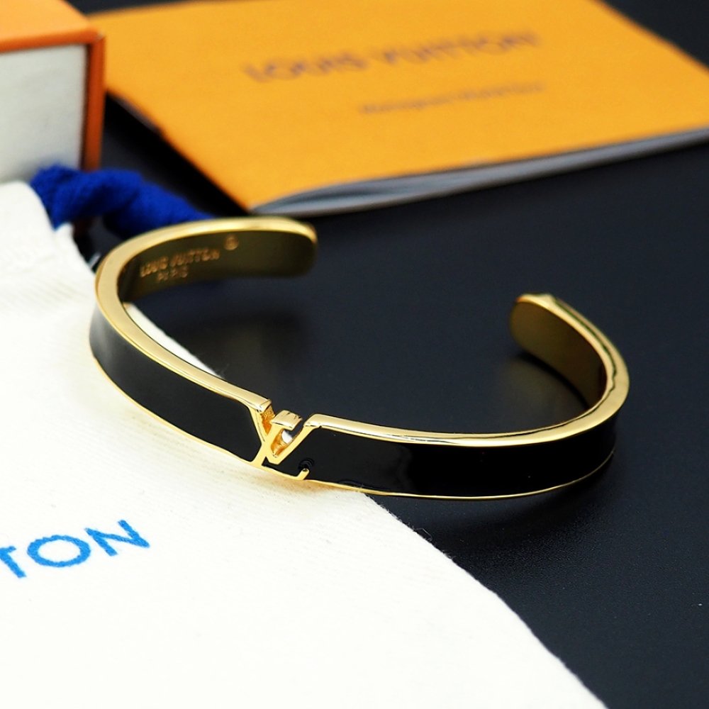 L0vis Vvtt0n Lv Initiales Bracelet Black M1729M