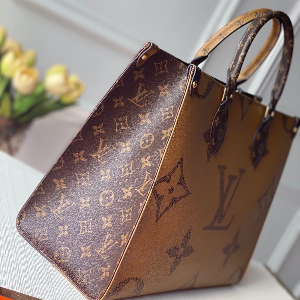 L0vis Vvtt0n Onthego Mm Monogram Canvas 35Cm M45321