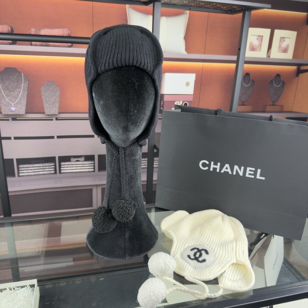 Ch**el Cashmere Beanie Black Aab271 B21482 U2779
