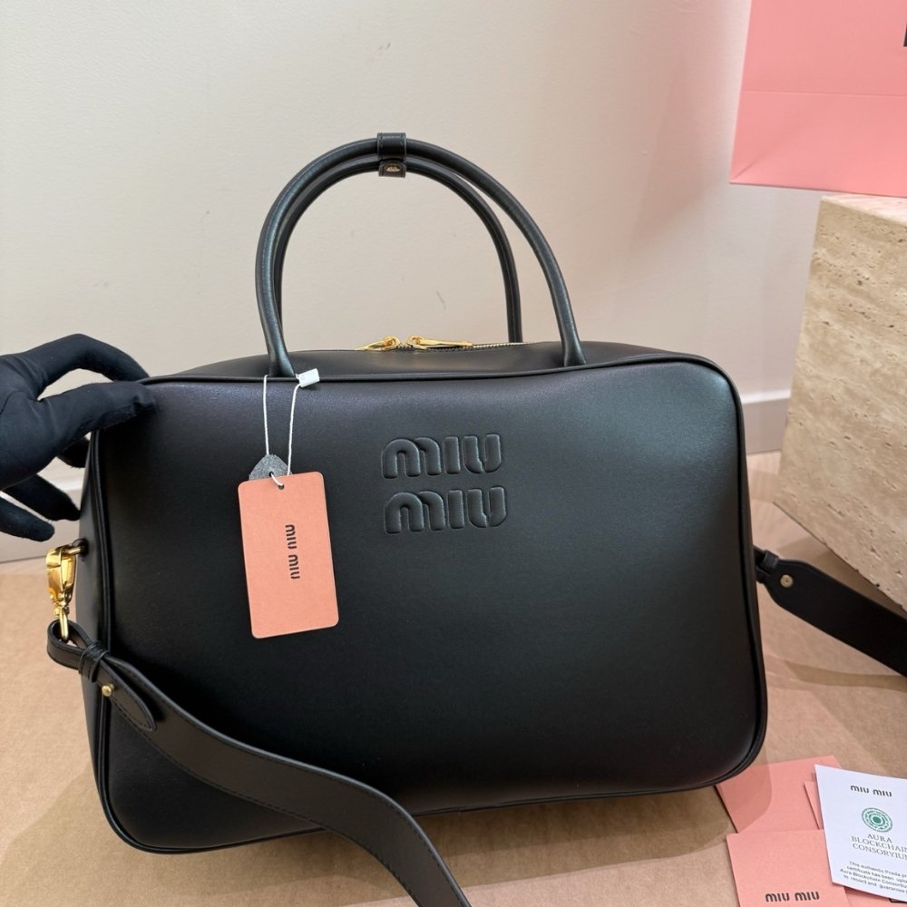 M1um1u Beau Leather Bag Black 34Cm 5BB117 2CRW F0002 V MON