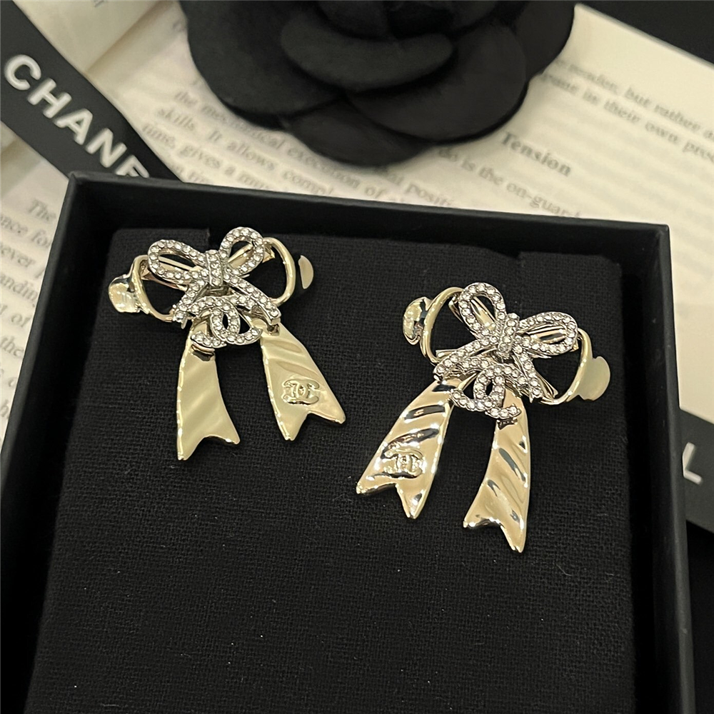 Ch**el Stud Earrings With Gold Abg598 B22434 U4561