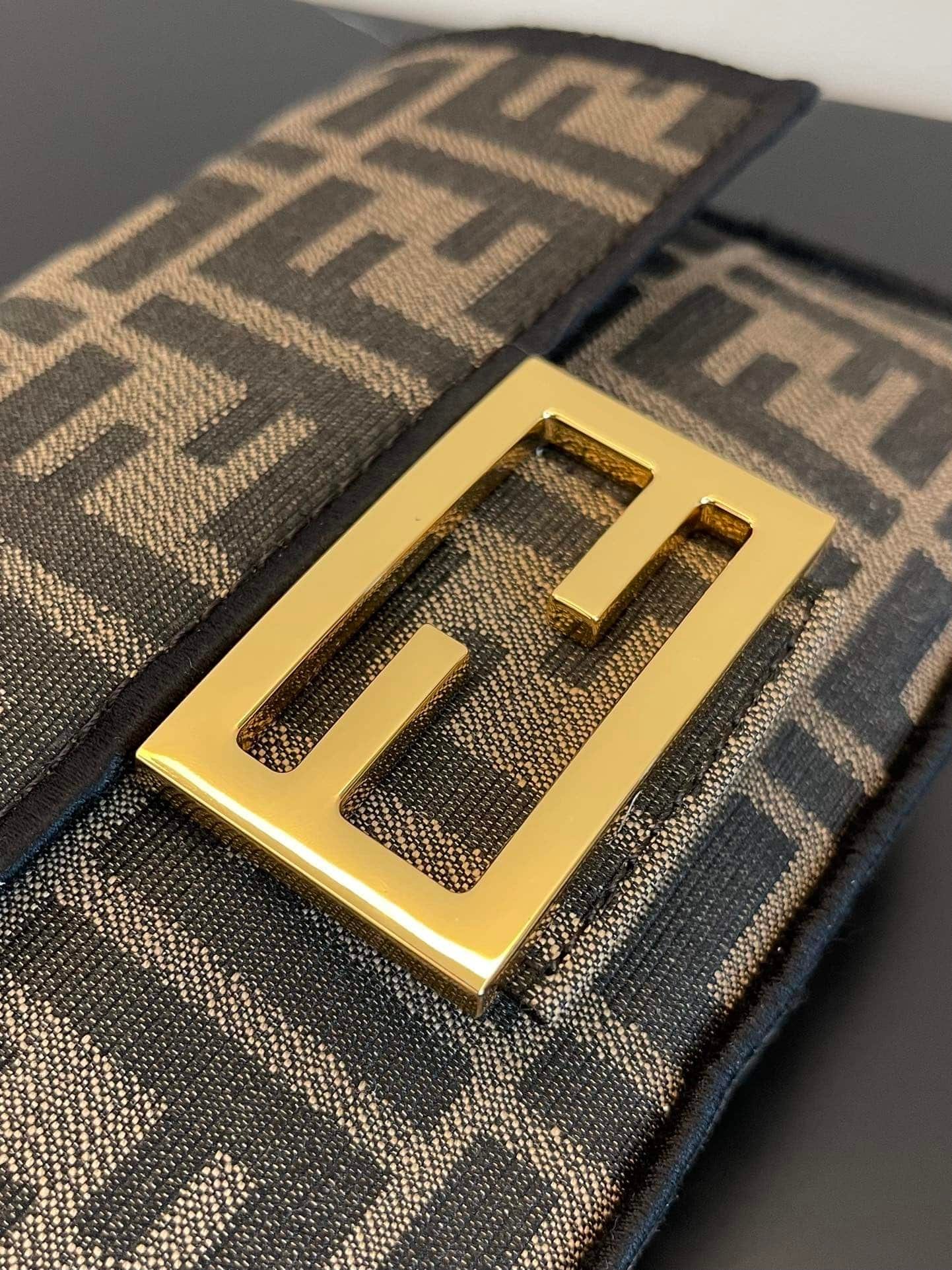 F**di Mini Baguette Brown 8Bs017A6V5F17U4
