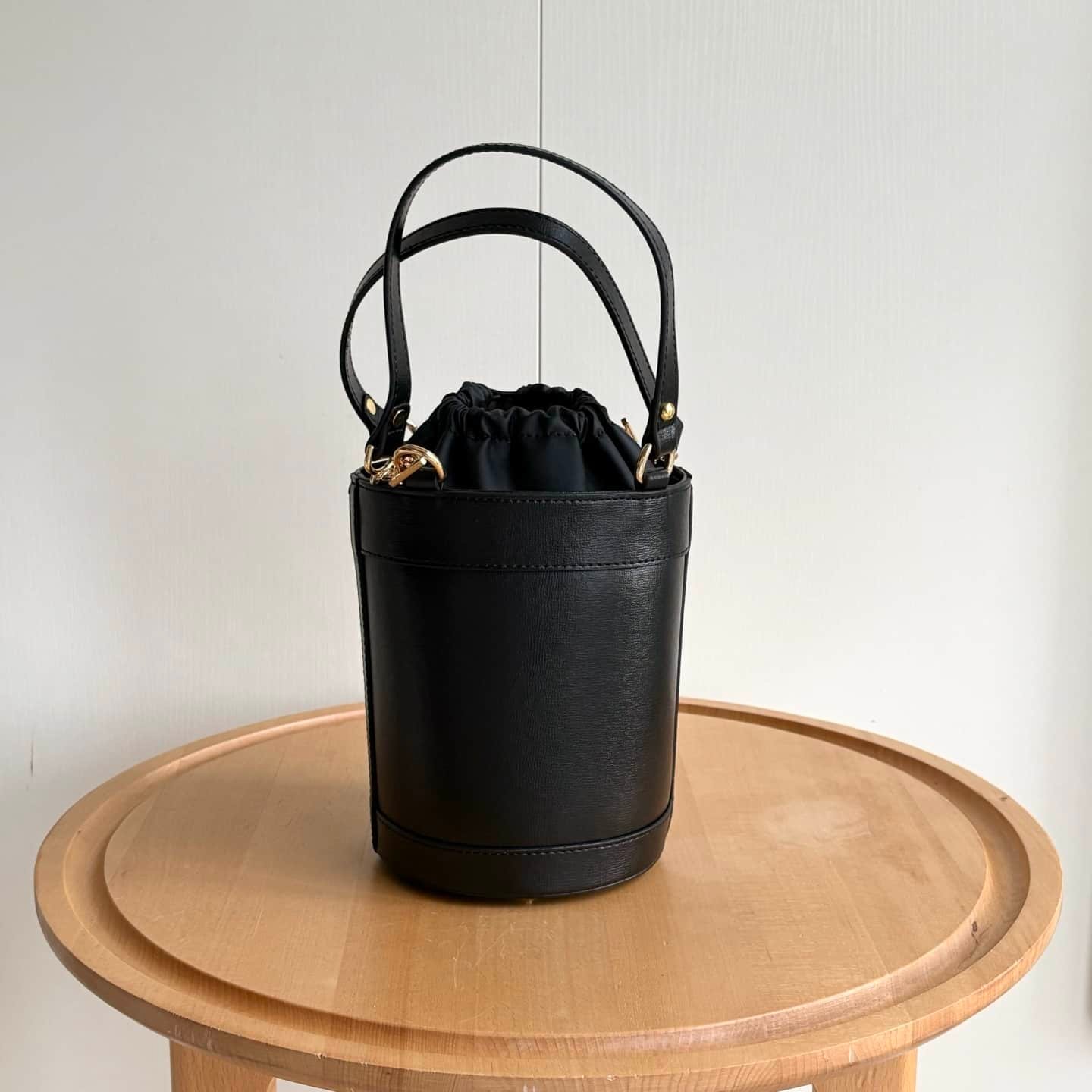 Gvc*1 Horsebit 1955 Small Bucket Bag Black 16Cm 637115 1Dbyg 1000